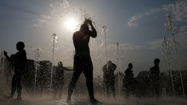 Calor en Francia Calor en Francia - Sputnik Mundo