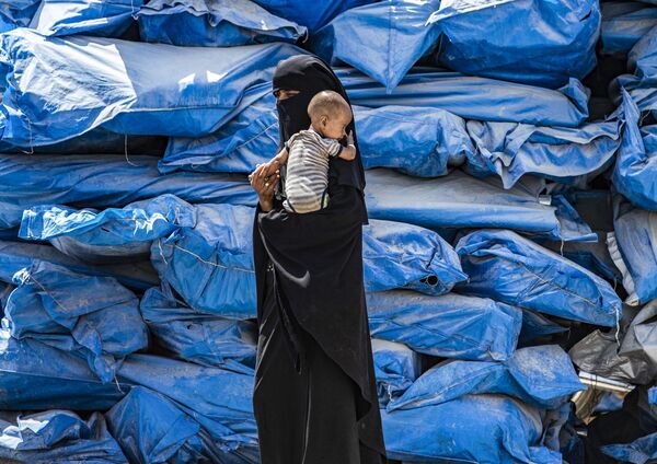 Mujeres, osos y Putin: así son las fotos más impresionantes de la semana

 - Sputnik Mundo