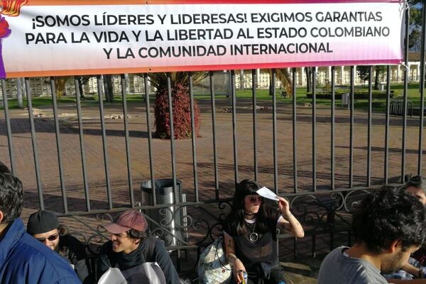 Protesta en Bogotá por los asesinatos de los líderes sociales en Colombia - Sputnik Mundo