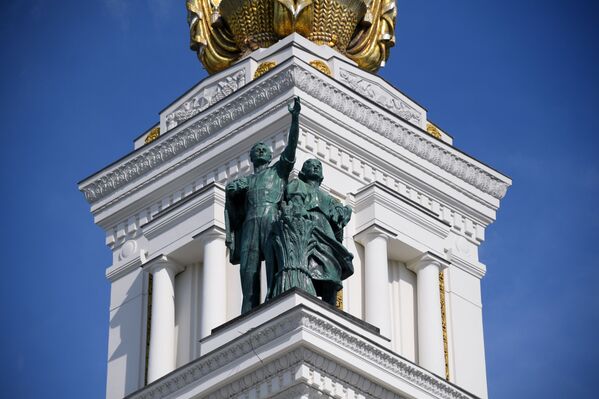 El parque VDNJ, nostalgia y esplendor de la URSS en medio de la moderna Moscú - Sputnik Mundo