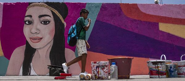 Mural dedicado a Pamela Gallardo Volante, desaparecida en la ciudad de México el 4 de noviembre de 2017 - Sputnik Mundo