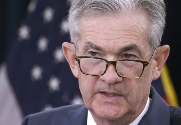 La Reserva Federal baja los tipos pero el mundo no está contento: Powell nos ha decepcionado La Reserva Federal baja los tipos pero el mundo no está contento: Powell nos ha decepcionado - Sputnik Mundo