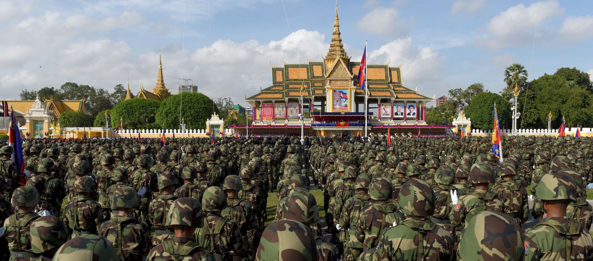 Solados camboyanos en Phnom Penh  - Sputnik Mundo, 1920, 02.08.2019