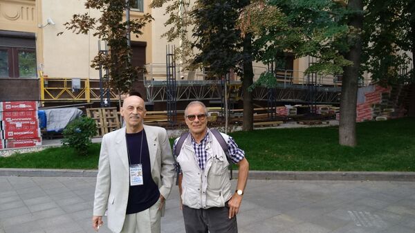 Antiguo oyente uruguayo de Radio Moscú de visita a Radio Sputnik - Sputnik Mundo