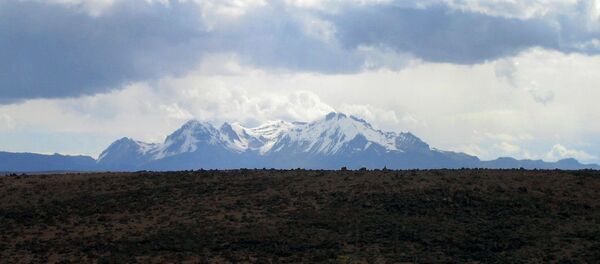 Sabancaya, volcán peruano  - Sputnik Mundo