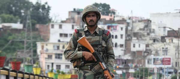 Militar indio en Jammu Militar indio en Jammu - Sputnik Mundo