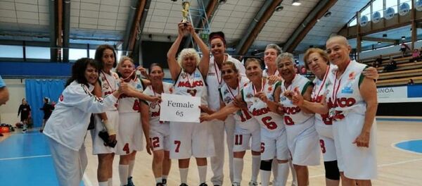 La selección mexicana femenina de baloncesto de mayores de 65 años  - Sputnik Mundo