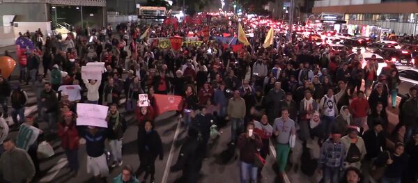 Dictadura nunca más: rechazo a Bolsonaro en Sao Paulo Dictadura nunca más: rechazo a Bolsonaro en Sao Paulo - Sputnik Mundo