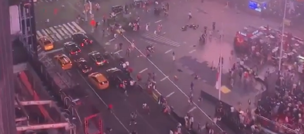 Caos y pánico en el centro de Nueva York por una falsa alarma de tiroteo - Sputnik Mundo