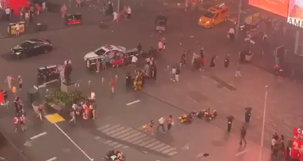 Caos y pánico en el centro de Nueva York por una falsa alarma de tiroteo Caos y pánico en el centro de Nueva York por una falsa alarma de tiroteo - Sputnik Mundo
