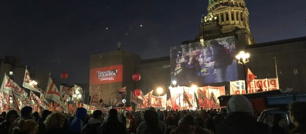 El Frente de Izquierda cierre su campaña frente al Congreso Nacional de Argentina - Sputnik Mundo