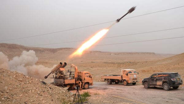 El Ejército sirio ataca las posiciones de los terroristas (archivo) - Sputnik Mundo