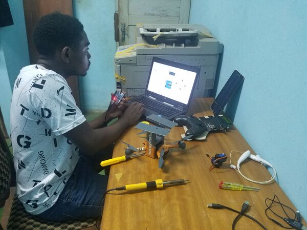 Un dron solar para luchar contra los terroristas: Quería poner un ojo en el cielo (fotos) - Sputnik Mundo