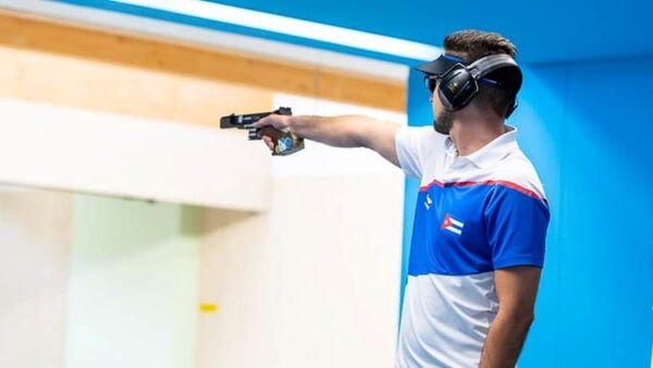 Jorge Félix Álvarez, campeón panamericano de tiro rápido en Lima 2019 - Sputnik Mundo