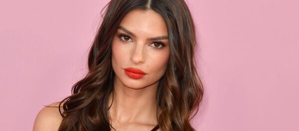 Emily Ratajkowski, modelo estadounidense Emily Ratajkowski, modelo estadounidense - Sputnik Mundo