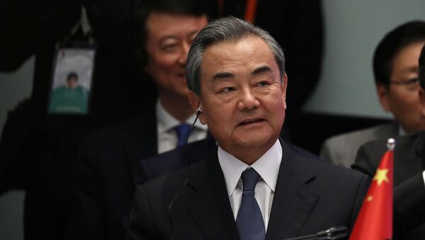 Wang Yi, ministro de Exteriores de China - Sputnik Mundo