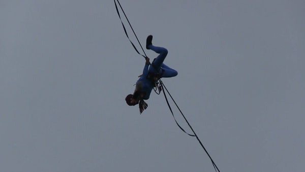 Cuando tu vida está sobre la cuerda floja… literalmente - Sputnik Mundo