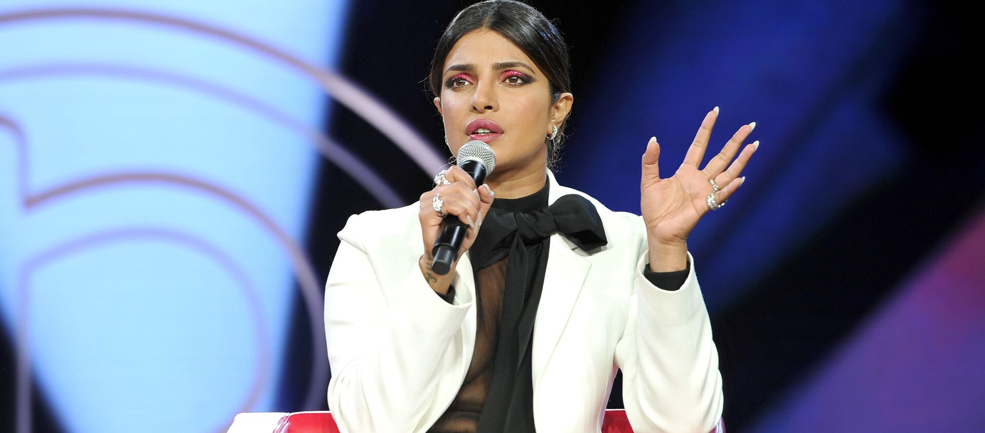 Priyanka Chopra, actriz india, durante un evento dedicado a la industria de la belleza, en Los Angeles - Sputnik Mundo, 1920, 12.08.2019