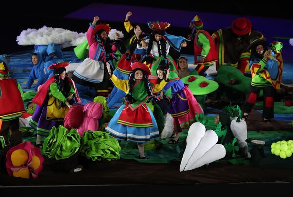 Así fue la colorida ceremonia de clausura de los Juegos Panamericanos de Lima - Sputnik Mundo