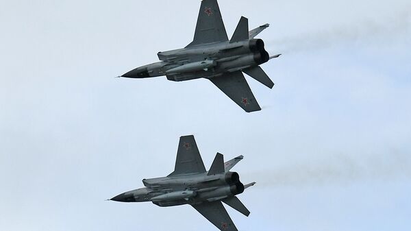 Cazas Mig-31K con los misiles Kinzhal - Sputnik Mundo