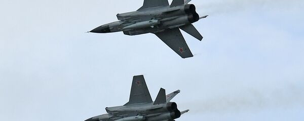 Cazas Mig-31K con los misiles Kinzhal - Sputnik Mundo