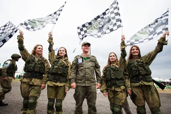 La cara femenina de los juegos Army Games 2019
La cara femenina de los juegos Army Games 2019
- Sputnik Mundo