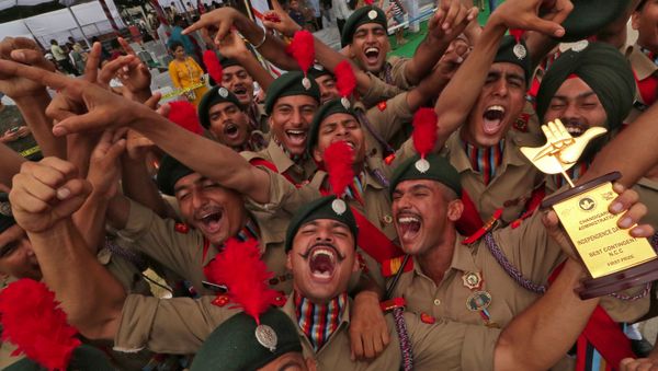 Los cadetes de la India durante el Día de la Independencia Los cadetes de la India durante el Día de la Independencia - Sputnik Mundo