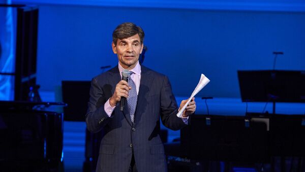 El presentador de ABC George Stephanopoulos - Sputnik Mundo