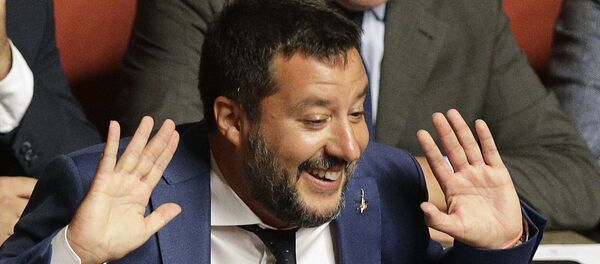 El vice primer ministro italiano, Matteo Salvini - Sputnik Mundo