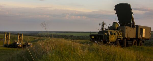 Uso del radar durante los ejercicios del S-300 (archivo) - Sputnik Mundo