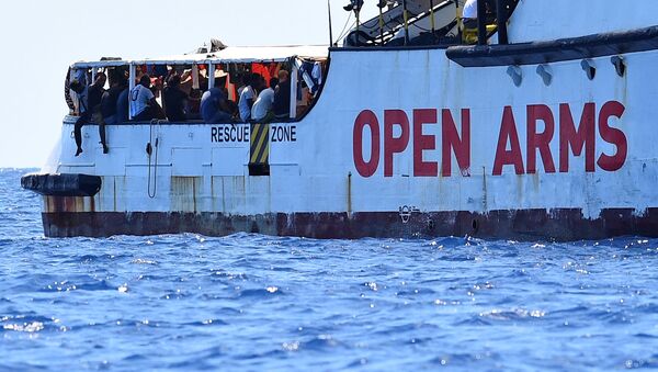 El barco de rescate Open Arms - Sputnik Mundo