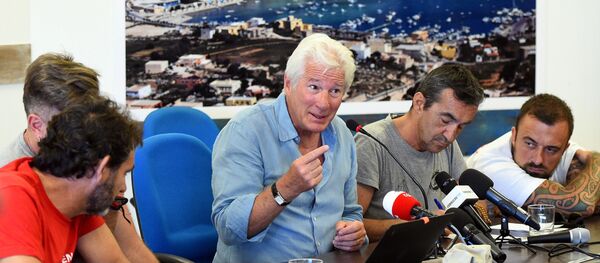 Richard Gere, actor estadounidense Richard Gere, actor estadounidense - Sputnik Mundo