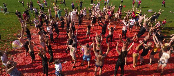 La Tomatina en Rusia - Sputnik Mundo
