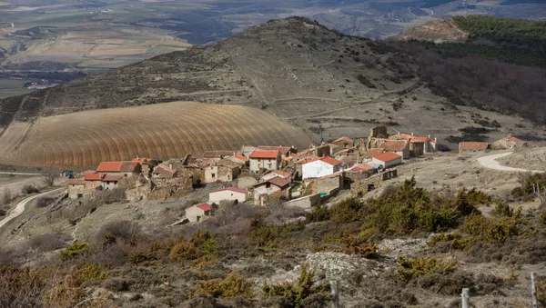 Un pueblo abandonado en España - Sputnik Mundo