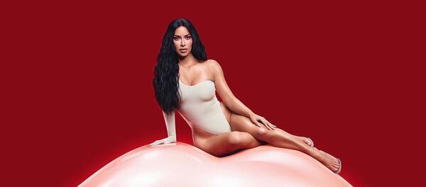 Kim Kardashian, celebridad estadounidense - Sputnik Mundo