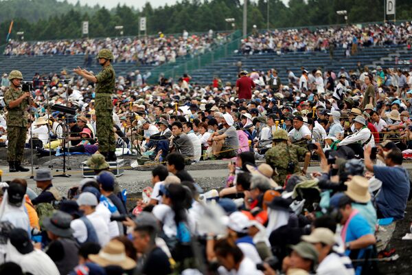 Las maniobras de las Fuerzas de Autodefensa de Japón al pie del monte Fuji, en imágenes - Sputnik Mundo
