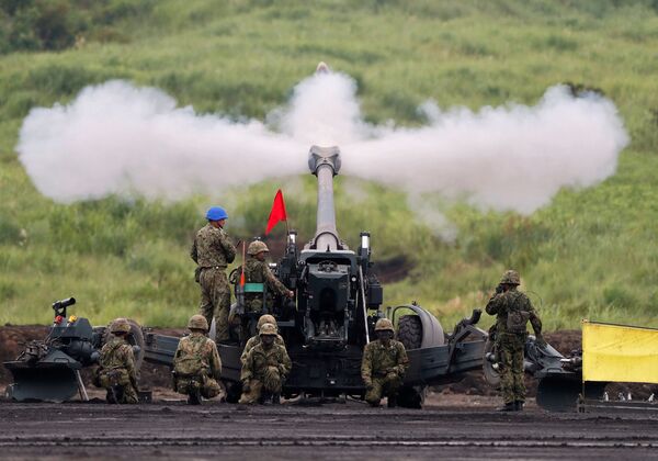Las maniobras de las Fuerzas de Autodefensa de Japón al pie del monte Fuji, en imágenes - Sputnik Mundo
