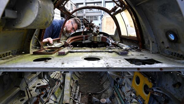 Разобранный бомбардировщик времен Второй мировой войны Ту-2 - Sputnik Mundo