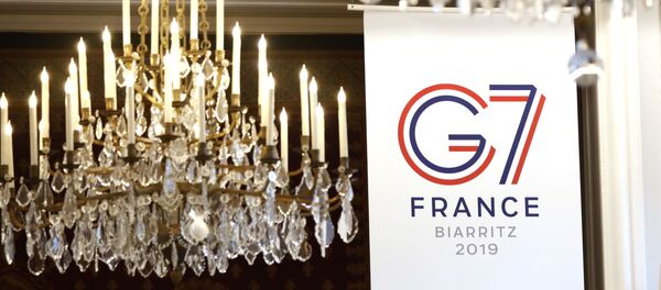 El logo de G7 en Biarritz - Sputnik Mundo