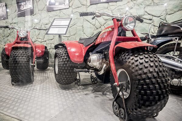 Honda ATC90 последнего иранского шаха Мохаммеда Резы Пехлеви в Музее королевских автомобилей на территории бывшей резиденции шаха во дворце Saadabad в Иране - Sputnik Mundo