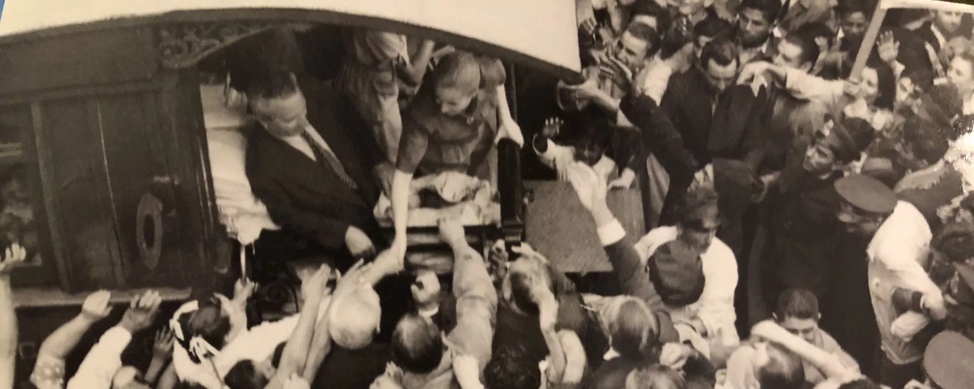 Hace 68 años, casi un millón de personas clamaron por la fórmula Perón-Perón en Argentina, Museo Evita en Buenos Aires Hace 68 años, casi un millón de personas clamaron por la fórmula Perón-Perón en Argentina, Museo Evita en Buenos Aires - Sputnik Mundo, 1920, 22.08.2019