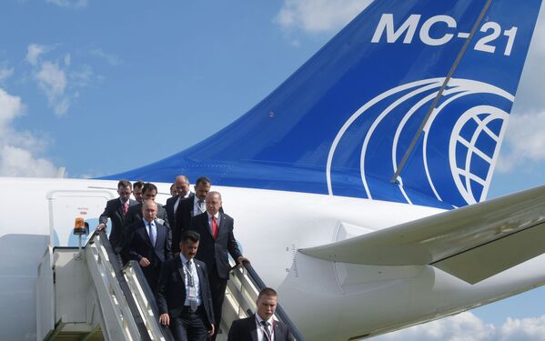 El Salón Aeroespacial MAKS 2019 abre sus puertas El Salón Aeroespacial MAKS 2019 abre sus puertas - Sputnik Mundo