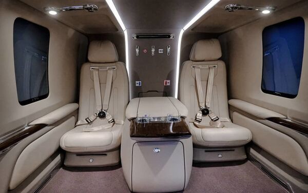 El interior del helicóptero de lujo Ansat - Sputnik Mundo