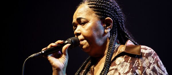 Cesária Évora, cantante caboverdiana (archivo) - Sputnik Mundo