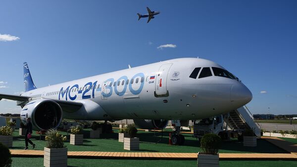 Avión de pasajeros ruso MC-21 - Sputnik Mundo