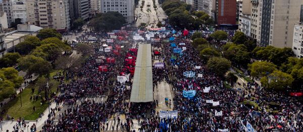 Protesta contra Gobierno argentino en Buenos Aires - Sputnik Mundo