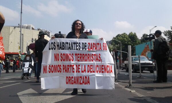 Una marcha fúnebre denuncia corrupción en los desalojos en Ciudad de México (fotos) - Sputnik Mundo