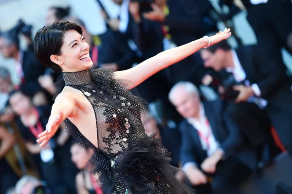 Vuelve el Festival de Cine de Venecia con más glamur y más modelos
Vuelve el Festival de Cine de Venecia con más glamur y más modelos
- Sputnik Mundo