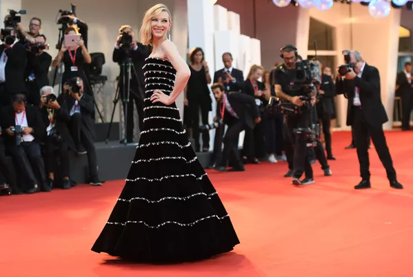 Vuelve el Festival de Cine de Venecia con más glamur y más modelos
Vuelve el Festival de Cine de Venecia con más glamur y más modelos
- Sputnik Mundo