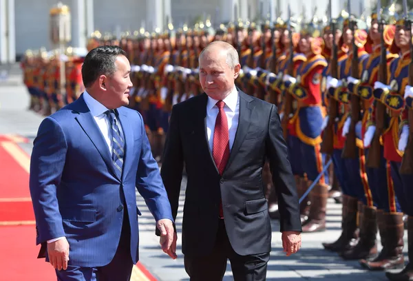 La histórica visita de Putin a Mongolia La histórica visita de Putin a Mongolia - Sputnik Mundo